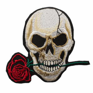 Caveira com Rosa Vermelha