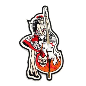 Mulher com contrabaixo