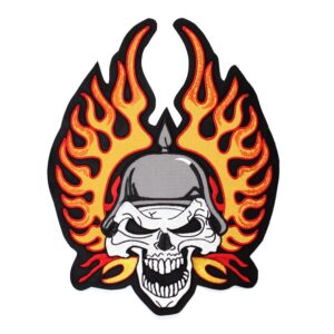 Emblema Caveira com Chamas e Capacete da Guarda Real, grande.