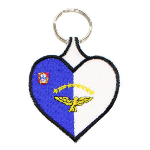 Porta-chaves Bordado Coração Bandeira Açores