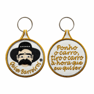 Porta-chaves Bordado – Quim Barreiros (Redondo)