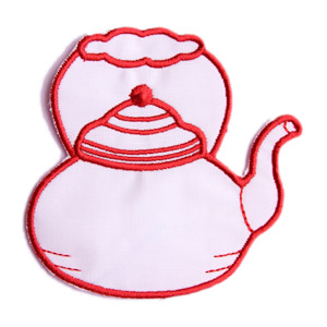 Emblemas Living Louça Chaleira Pequena Branca e Grená