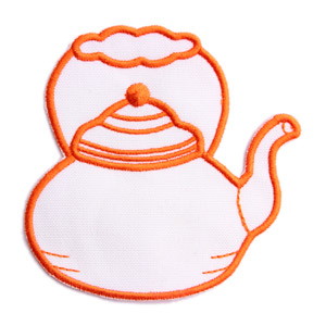 Emblemas Living Louça Chaleira Pequena Branca e Laranja