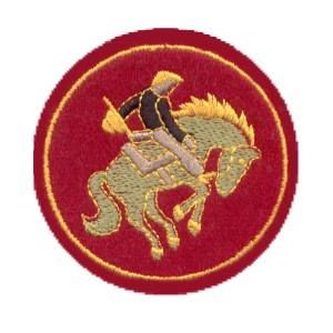 Emblème de l'Enfant Vivant Petit Cheval Rouge