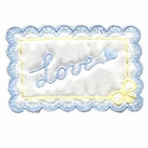 Emblema azul del amor del niño vivo